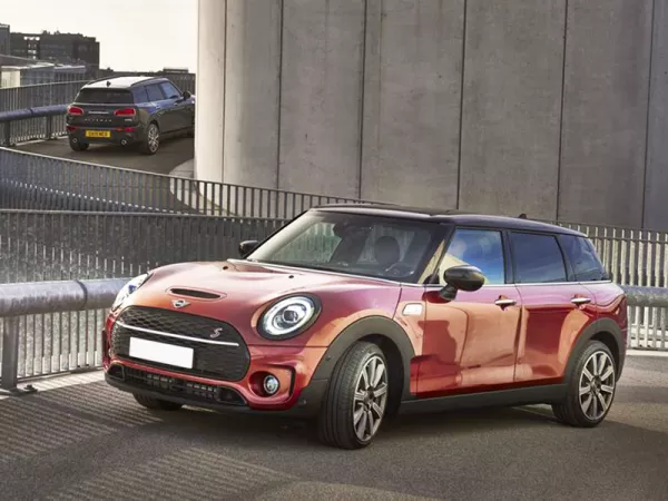 Dịch vụ thay Kính chắn gió xe Mini Clubman tận nơi